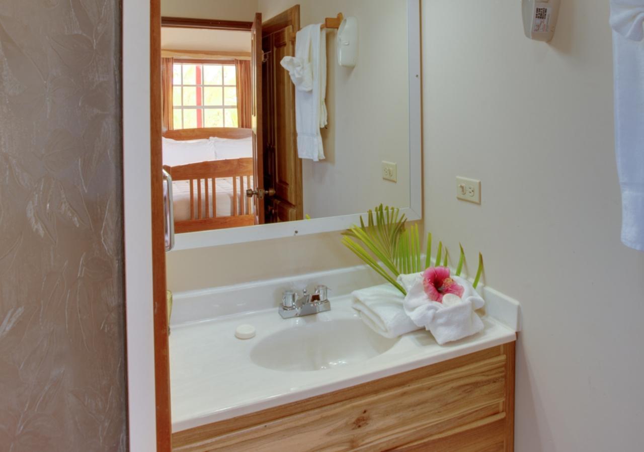 Coco Plum All Inclusive Resort Dangriga Luaran gambar